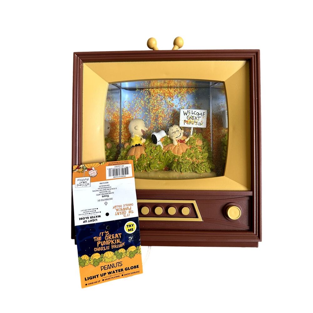 2026 Halloween Peanuts Snoopy Great Pumpkin TV Water Globe w/ lights, motion